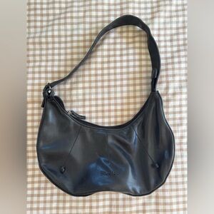 Small leather hand/shoulder bag